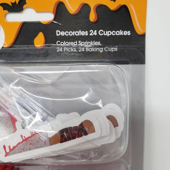 Halloween Cupcake Decorating Kit Great for Theme Parties Bloody Handprints, Kniv - Picture 2 of 9